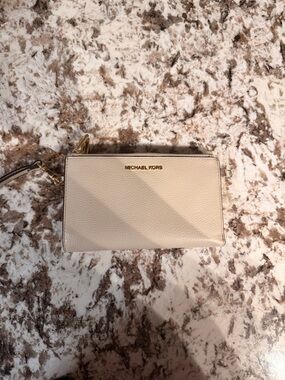 Michael Kors Beige Pebble Leather Wallet/Wristlet